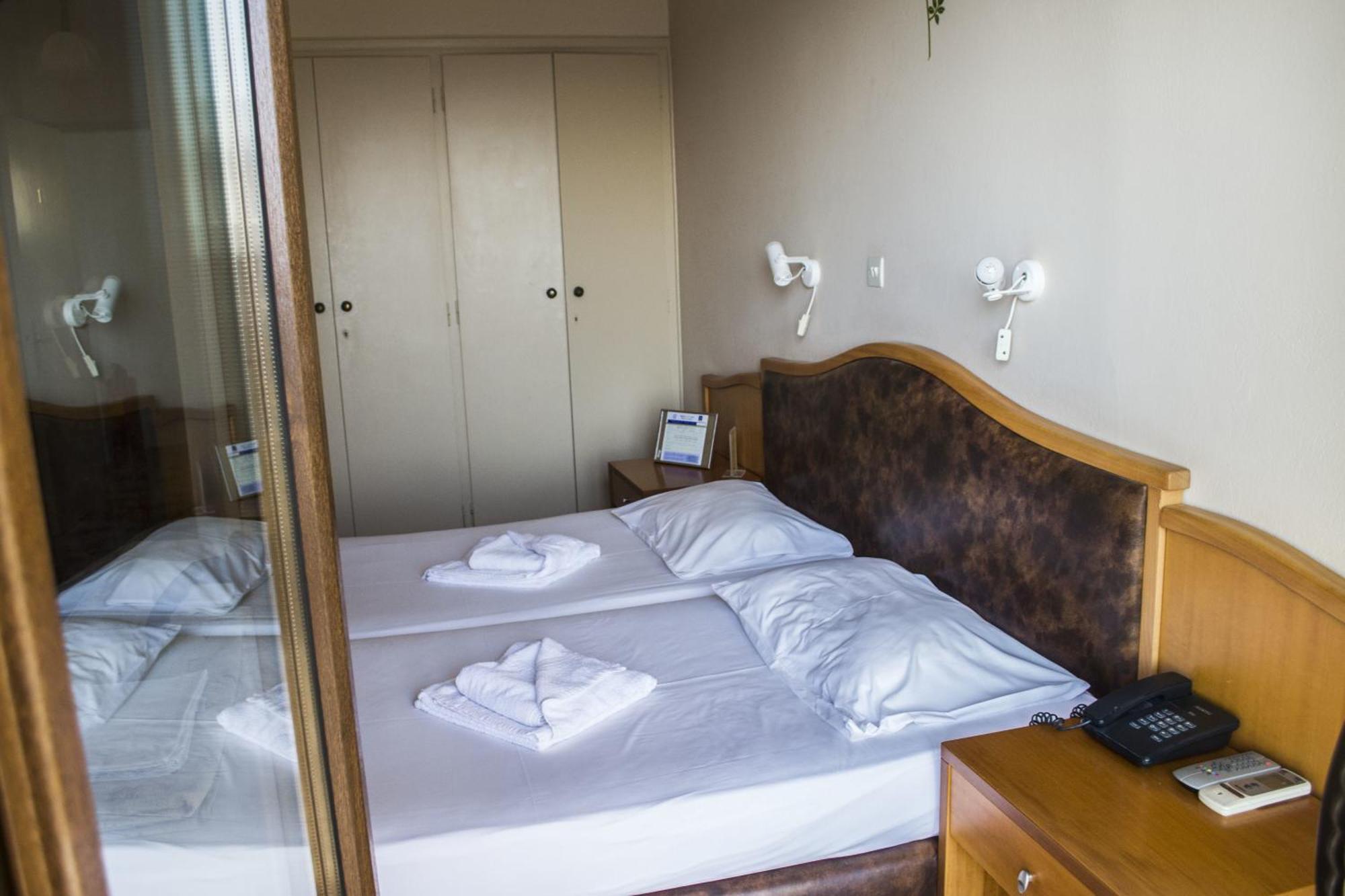 Sappho Hotel Skála Eresoú Chambre photo